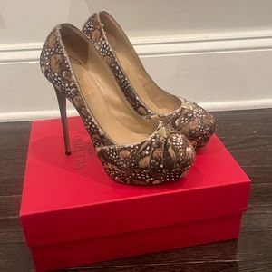 Valentino Pumps